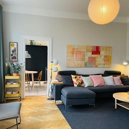 Cool And Light 2 Room Apartment In Sofo Stockholm Exterior photo